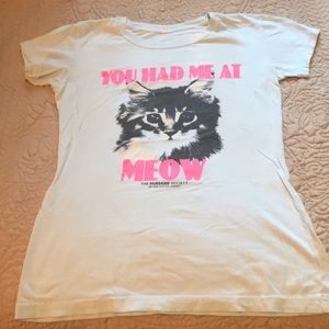 Cute, fitted mint green tee